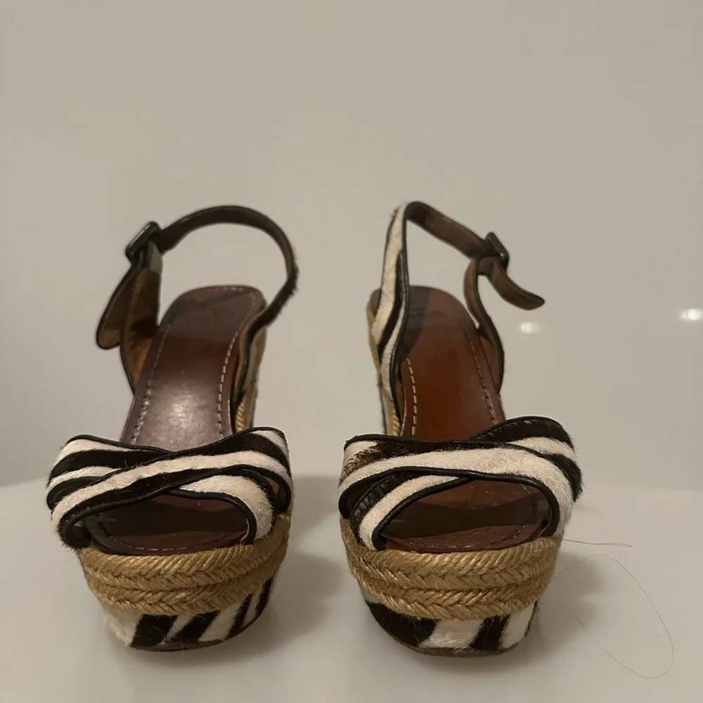 Authentic Christian Louboutin Tigresse 120mm Pony Hair Wedge Sz 39 - Picture 2 of 10